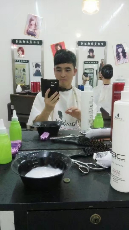 牛郎的第二张照片--深圳相亲服务中心