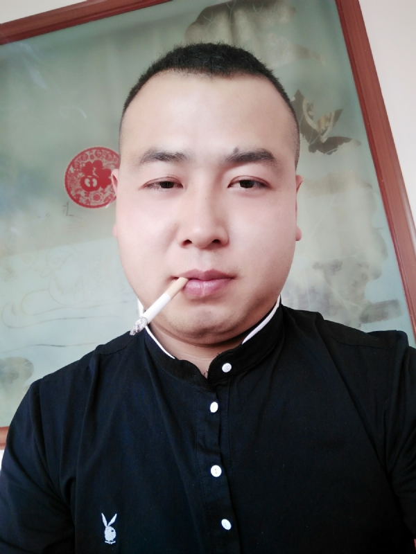 贰爺的第一张照片--深圳相亲服务中心