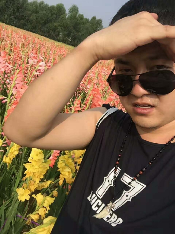 QH-蓝细胞的第一张照片--深圳相亲服务中心