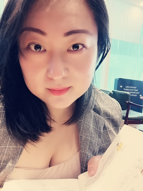 铃瑶的第二张照片--深圳相亲服务中心