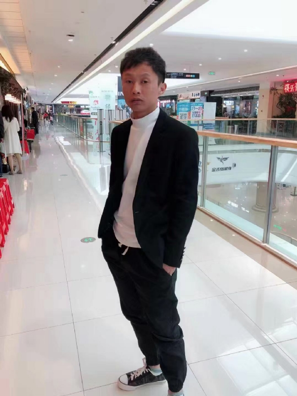 杰的第一张照片--深圳相亲服务中心