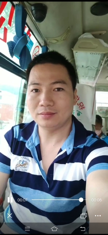 恋人未满的第一张照片--深圳相亲服务中心