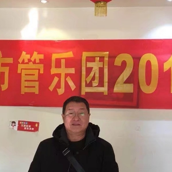 大地神鹰的第一张照片--深圳相亲服务中心