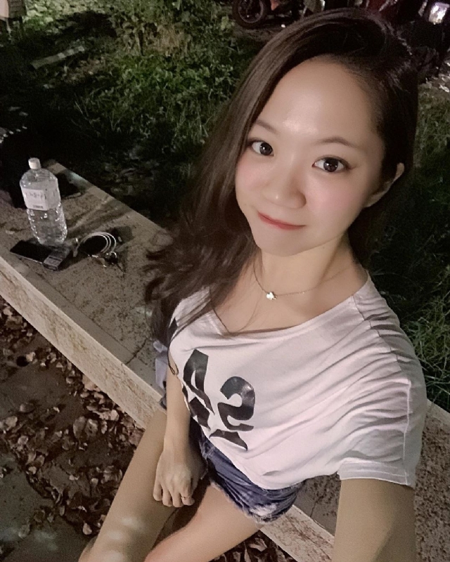 欣欣的第一张照片--深圳相亲服务中心
