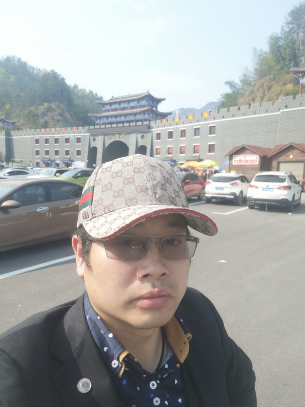金沧海的第一张照片--深圳相亲服务中心