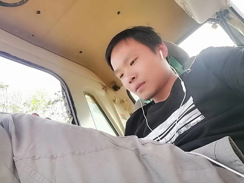 夜魇的第四张照片--深圳相亲服务中心
