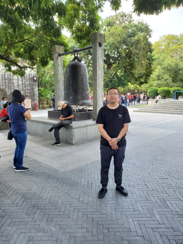 杨昊的第一张照片--深圳相亲服务中心