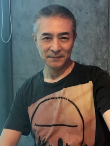 拥抱明天的第一张照片--深圳相亲服务中心