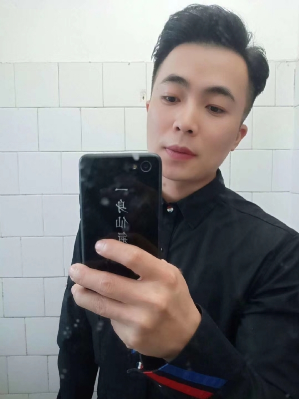 画地为牢的第二张照片--深圳相亲服务中心