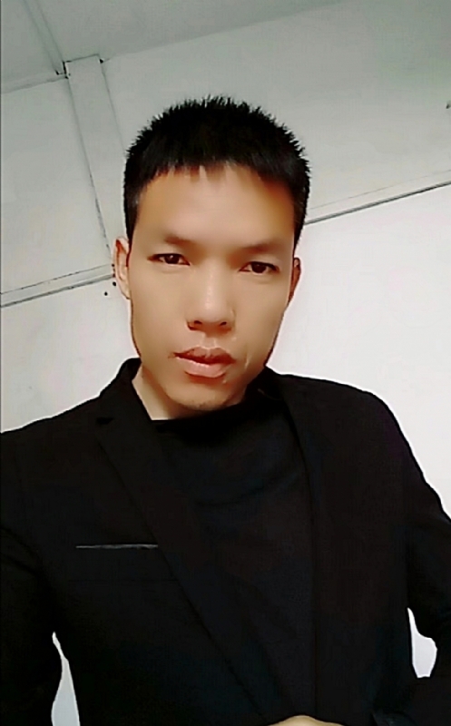 小夜曲的第一张照片--深圳相亲服务中心