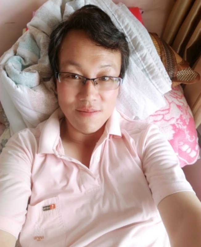 一吻天荒的第一张照片--深圳相亲服务中心