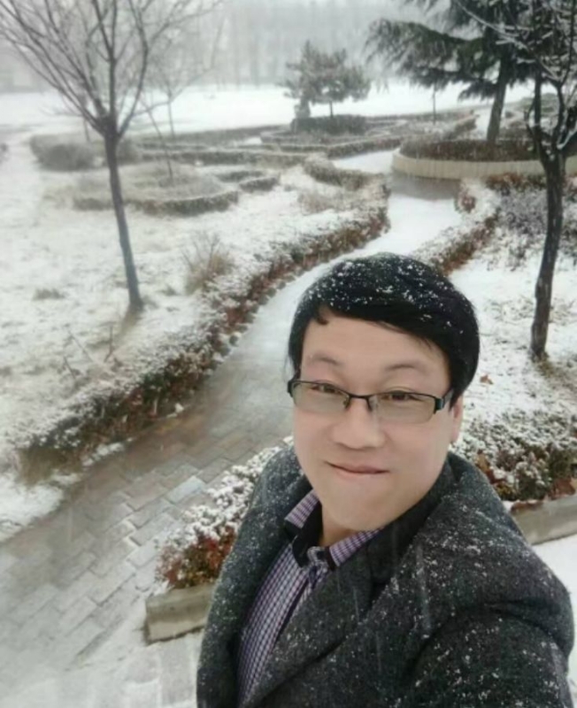 一吻天荒的第三张照片--深圳相亲服务中心