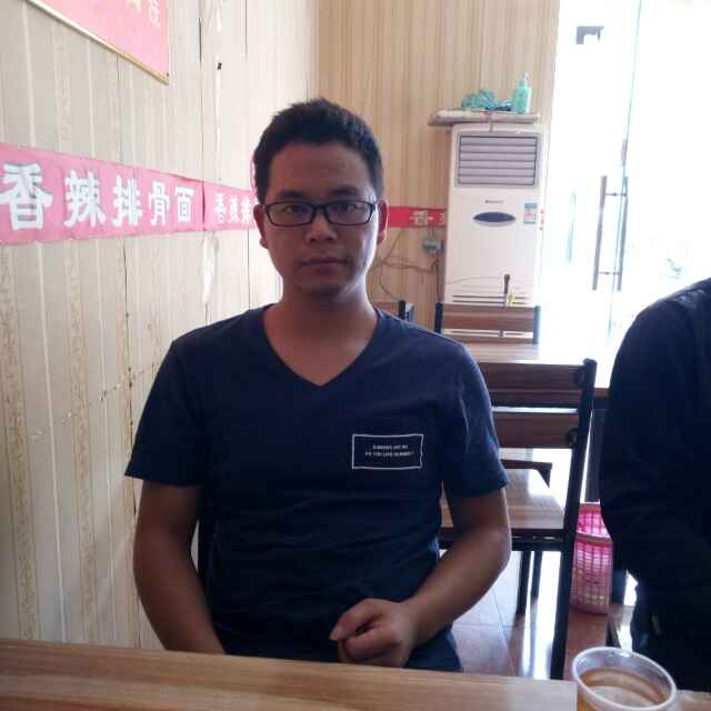 会哭的星星的第一张照片--深圳相亲服务中心