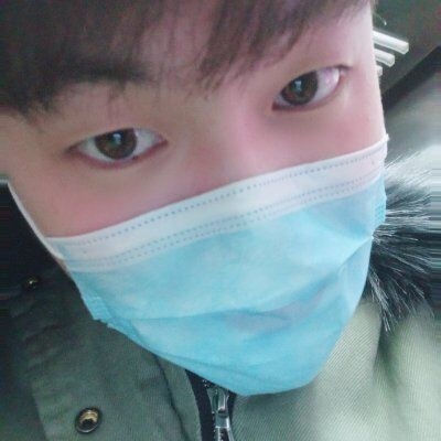 大学生的第一张照片--深圳相亲服务中心