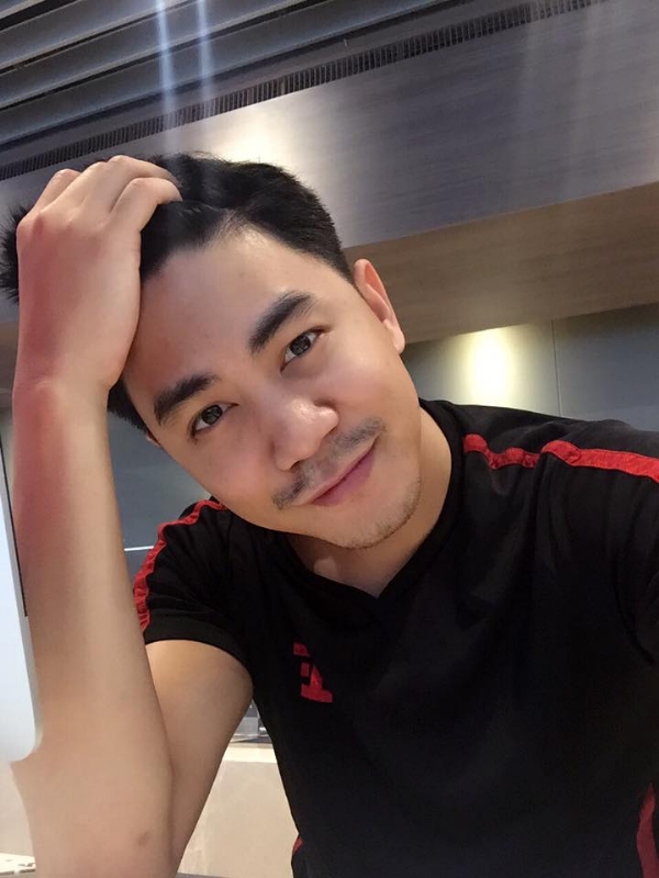 李的第一张照片--深圳相亲服务中心