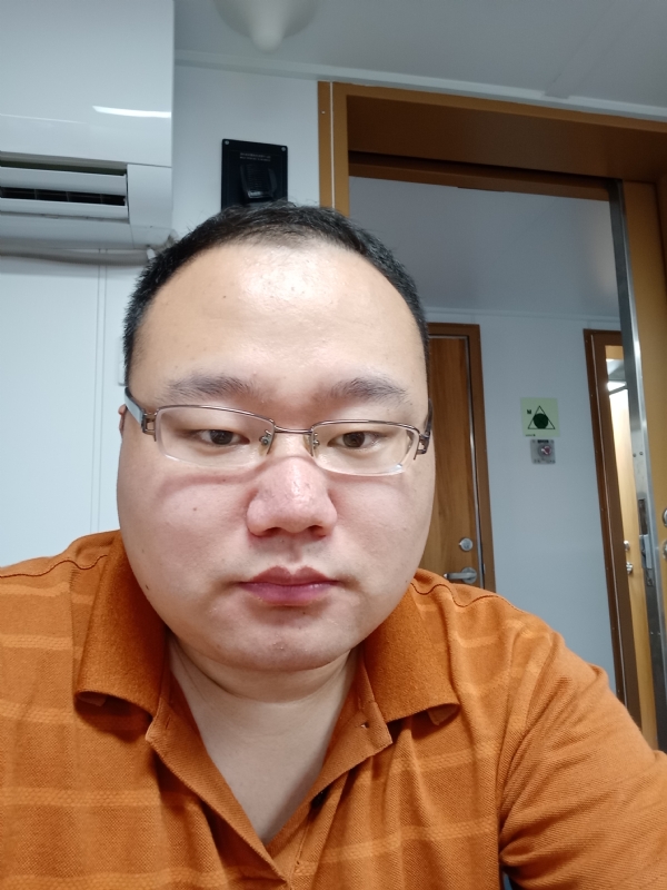 努力爱一次的第一张照片--深圳相亲服务中心