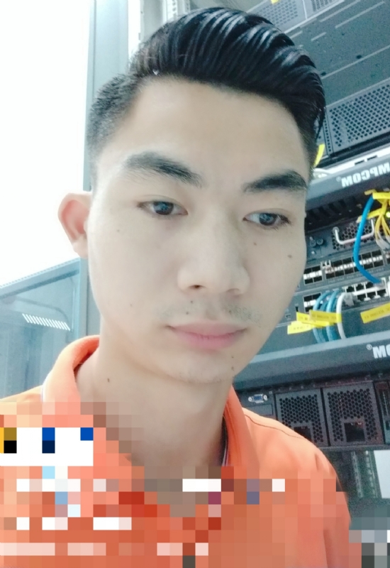 小海的第二张照片--深圳相亲服务中心