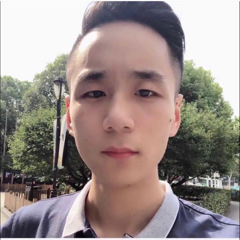 期待八月的雨的第一张照片--深圳相亲服务中心