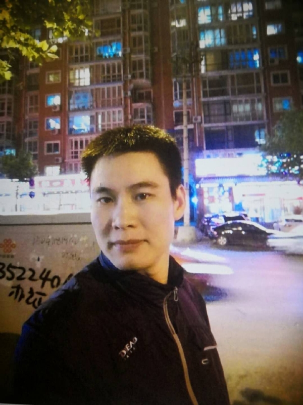 阳光灿烂的第三张照片--深圳相亲服务中心