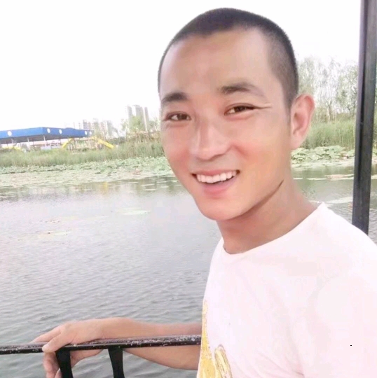 为你等候的第二张照片--深圳相亲服务中心