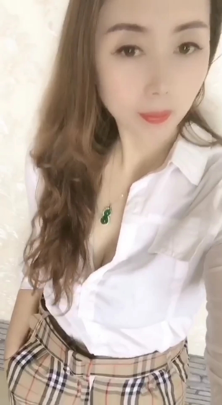 雨蝶的第一张照片--深圳相亲服务中心