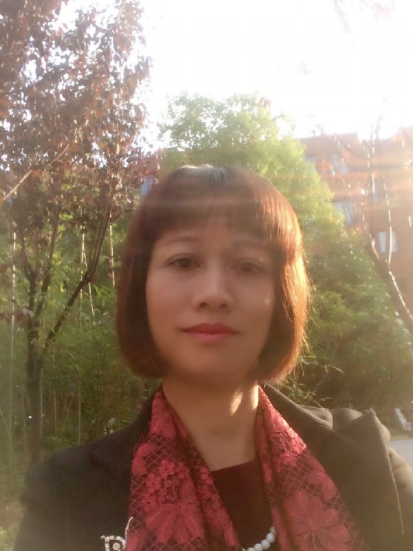 张馨方的第一张照片--深圳相亲服务中心