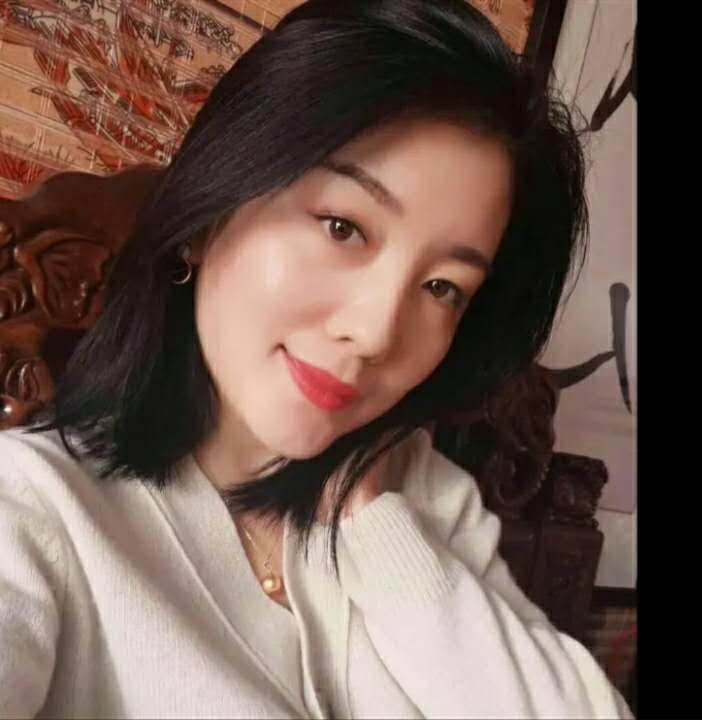陈旧的第一张照片--深圳相亲服务中心