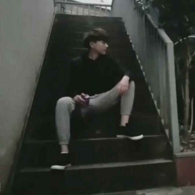 你是魔鬼吗的第一张照片--深圳相亲服务中心