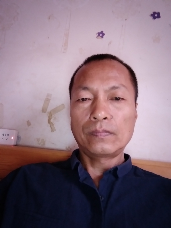 云逸的第一张照片--深圳相亲服务中心