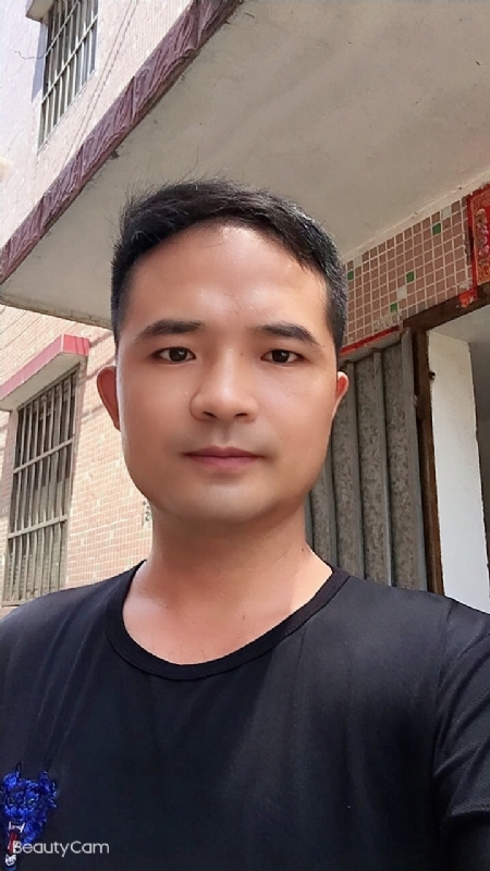 言飞的第二张照片--深圳相亲服务中心