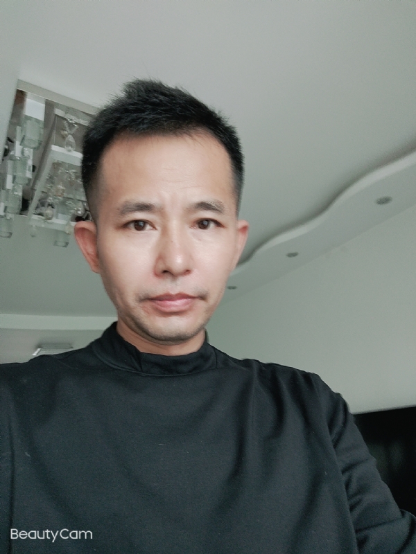相伴今生的第一张照片--深圳相亲服务中心