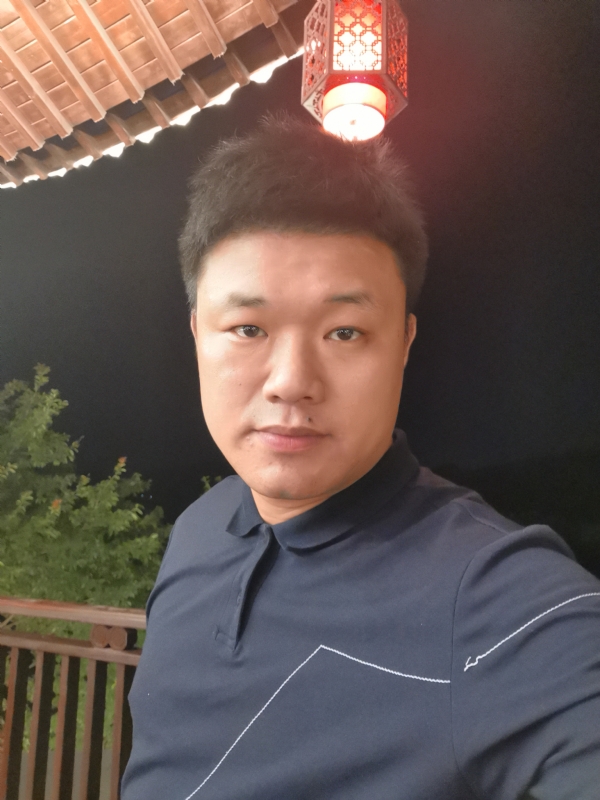 耿直boy的第二张照片--深圳相亲服务中心