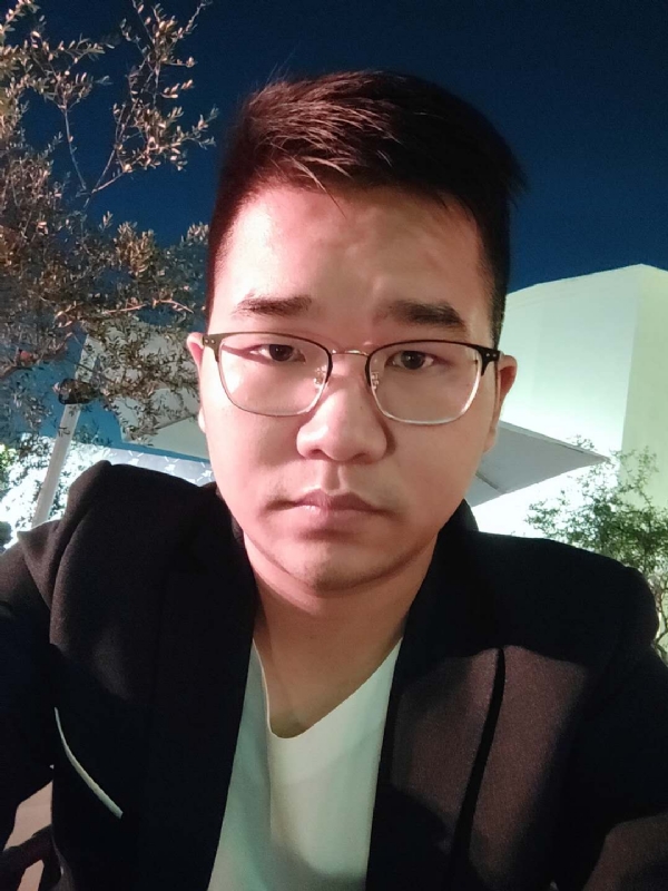 在路上的第一张照片--深圳相亲服务中心