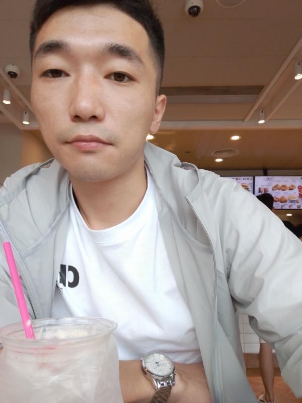 须臾数年的第三张照片--深圳相亲服务中心
