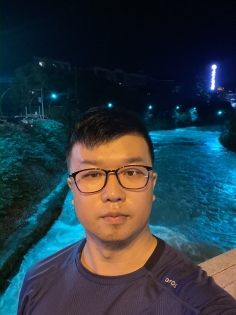 你在哪里的第一张照片--深圳相亲服务中心