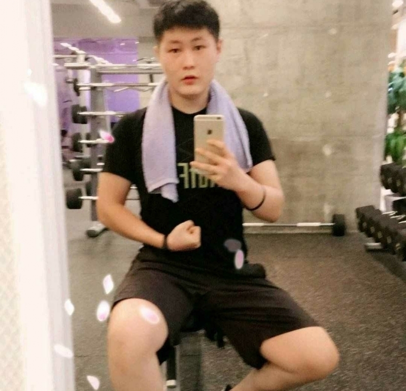 晚婚的第二张照片--深圳相亲服务中心