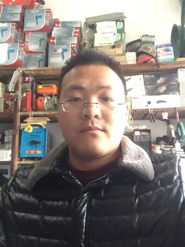 鼎福的第一张照片--深圳相亲服务中心