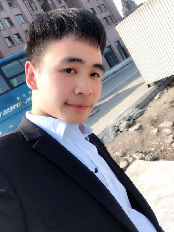 流浪者的第一张照片--深圳相亲服务中心