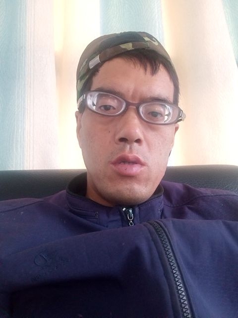 等待有缘人的第一张照片--深圳相亲服务中心