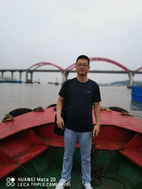 转角的第一张照片--深圳相亲服务中心