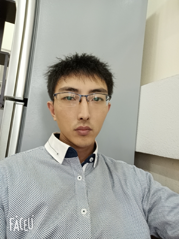 阳光大男孩的第二张照片--深圳相亲服务中心