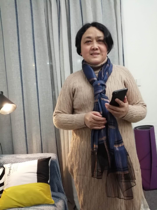 荣荣的第二张照片--深圳相亲服务中心