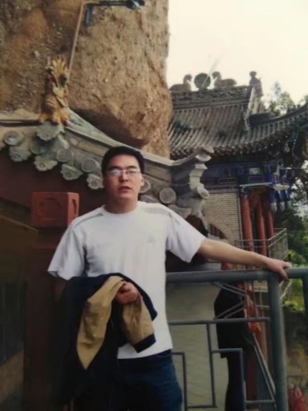 情迷海棠的第一张照片--深圳相亲服务中心