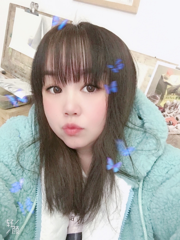 画画宝贝的第一张照片--深圳相亲服务中心