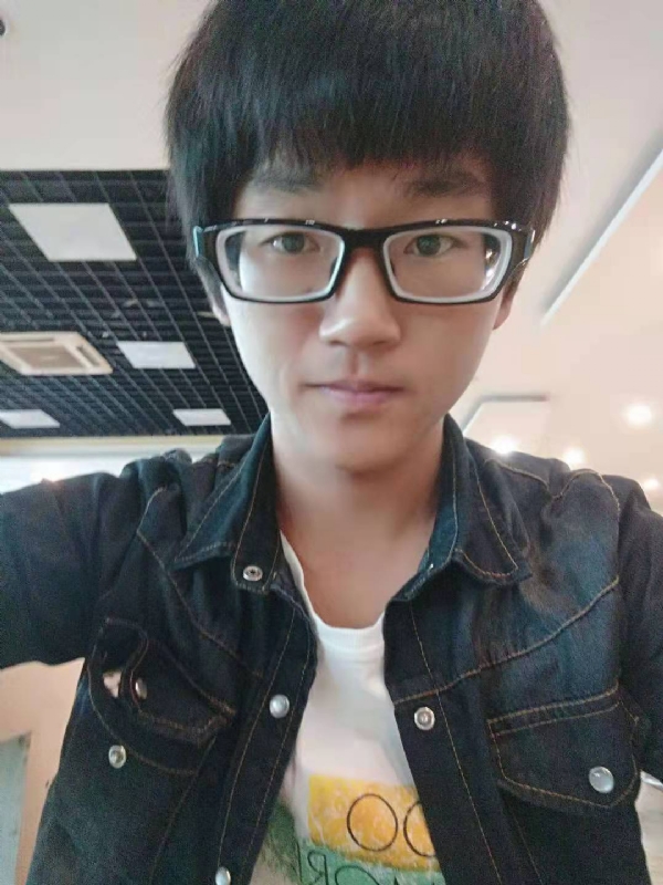 LS书生的第一张照片--深圳相亲服务中心
