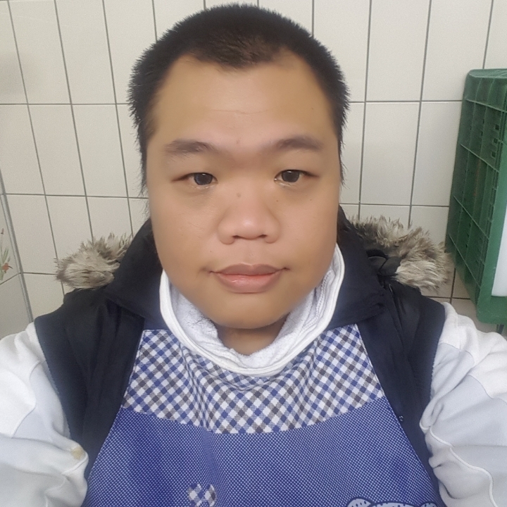 黑熊的第一张照片--深圳相亲服务中心