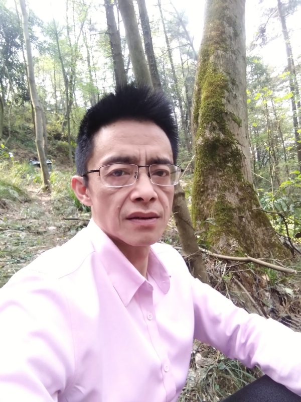 吴彬的第一张照片--深圳相亲服务中心