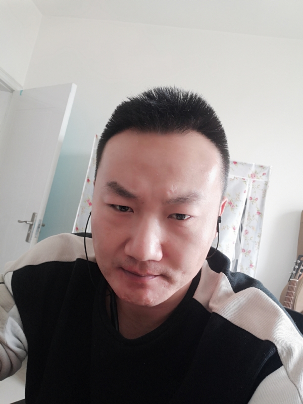 曹先森的第一张照片--深圳相亲服务中心