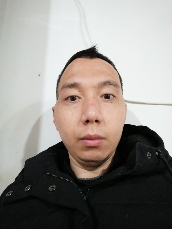 我要捡钱的第一张照片--深圳相亲服务中心