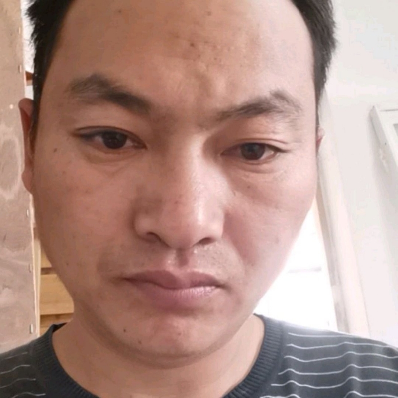 黎离的第一张照片--深圳相亲服务中心